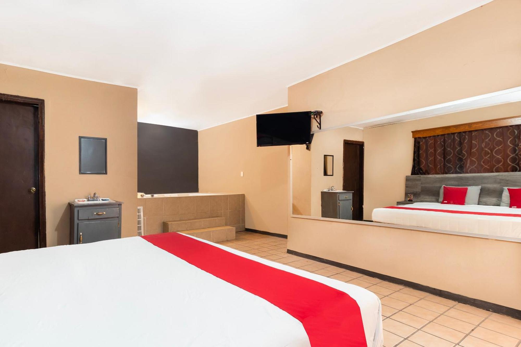 Oyo Hotel Real Del Sur, Estadio Чиуауа Экстерьер фото