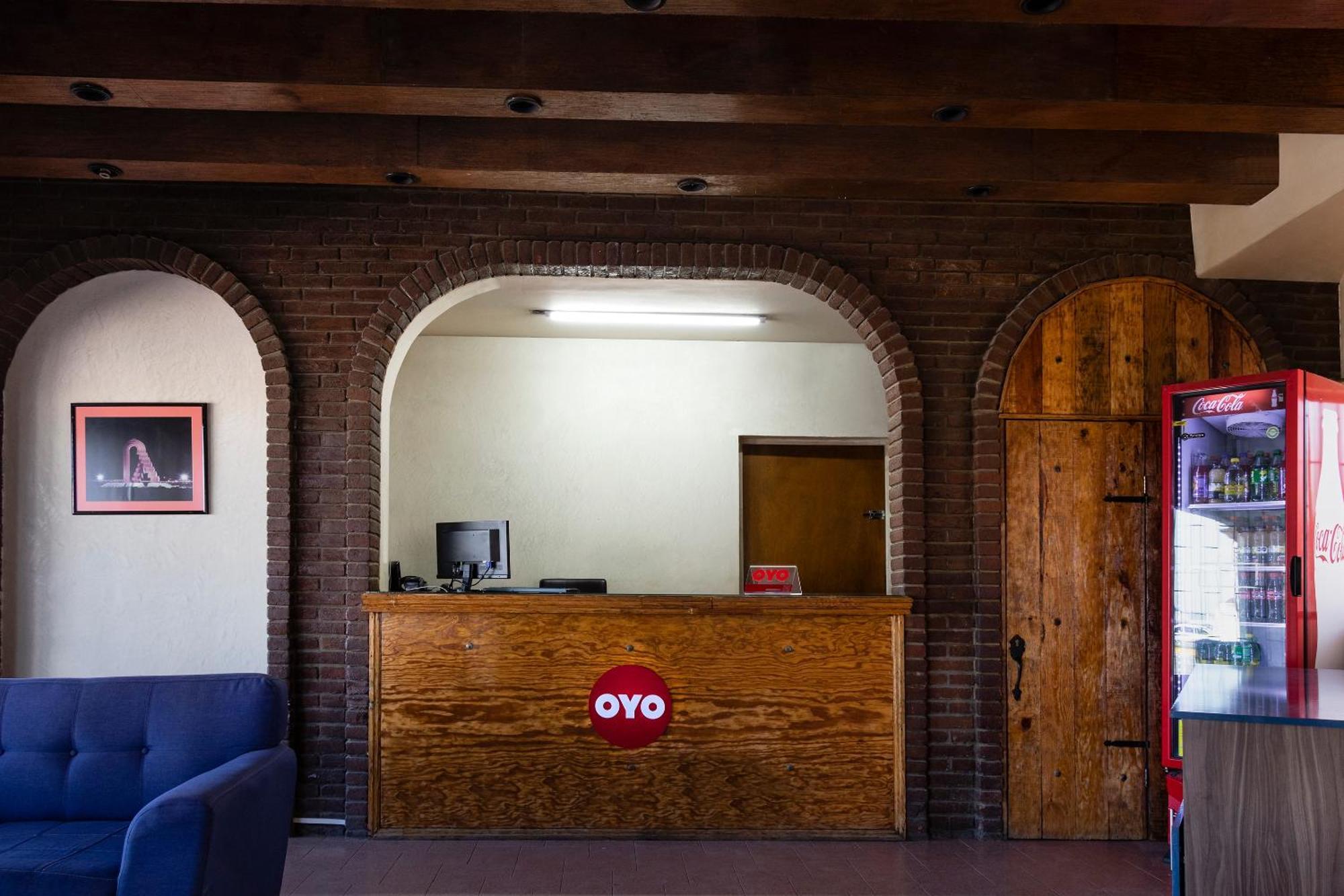 Oyo Hotel Real Del Sur, Estadio Чиуауа Экстерьер фото