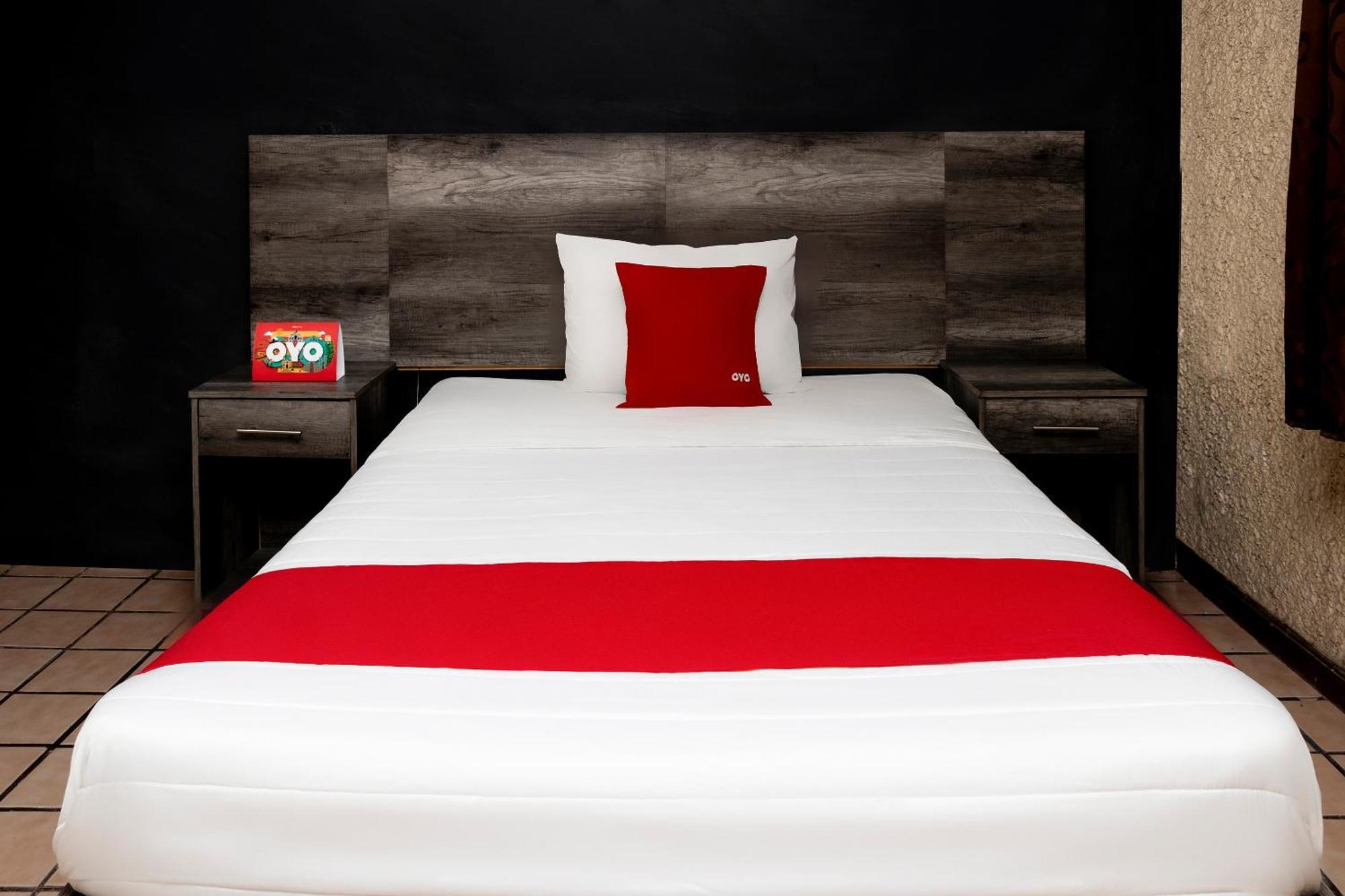 Oyo Hotel Real Del Sur, Estadio Чиуауа Экстерьер фото