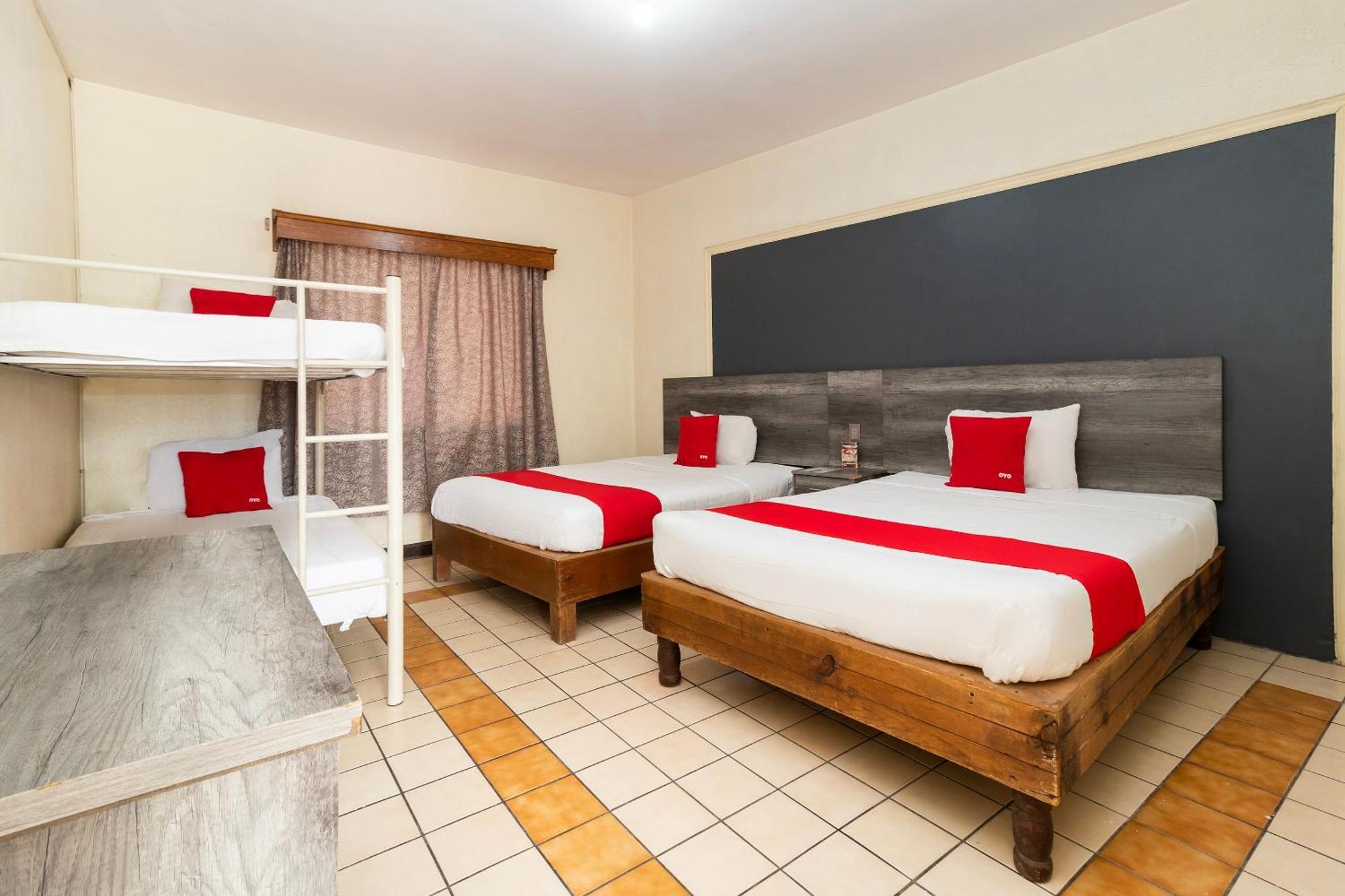 Oyo Hotel Real Del Sur, Estadio Чиуауа Экстерьер фото