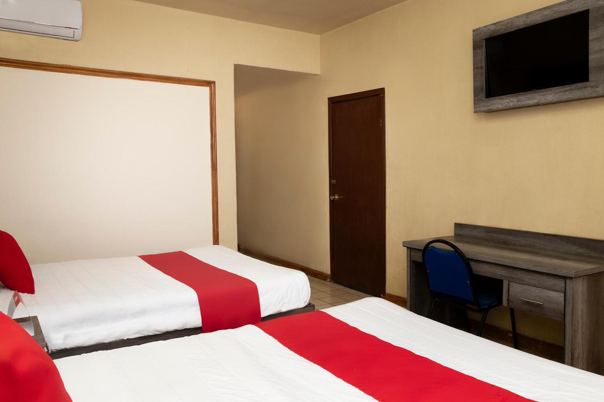 Oyo Hotel Real Del Sur, Estadio Чиуауа Экстерьер фото